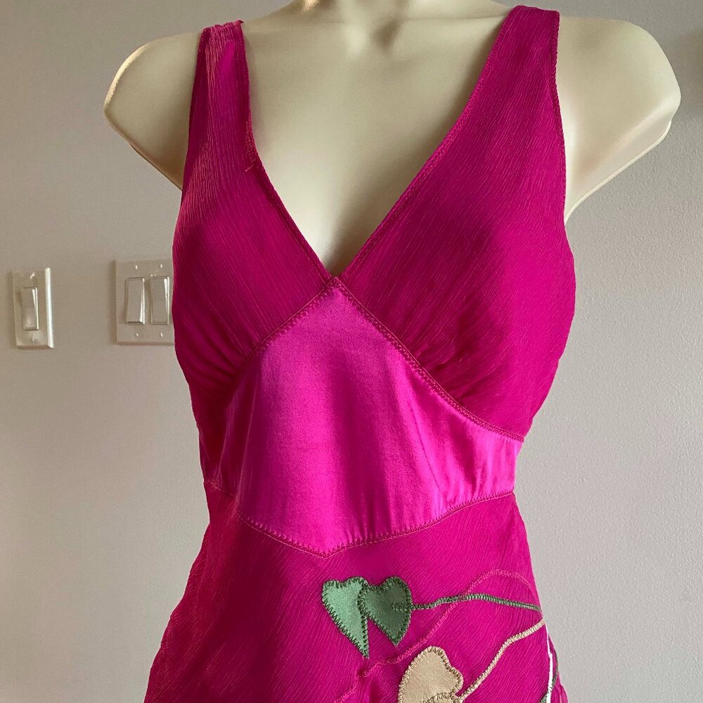 Catherine Malandrino Magenta Silk Top • Size Small • Embroidered Leaf Detail • V
